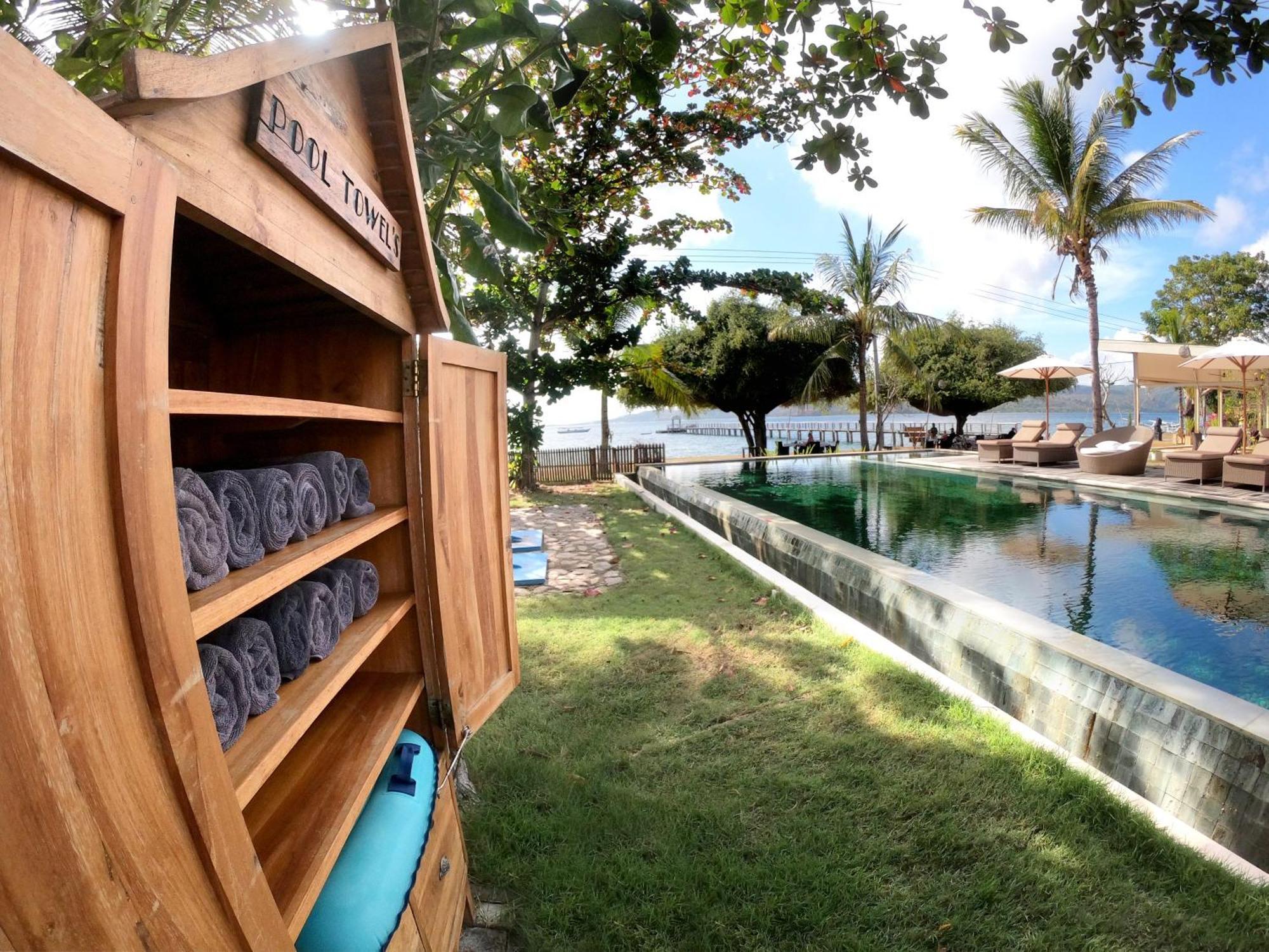 Kokomo Resort Gili Gede Kültér fotó